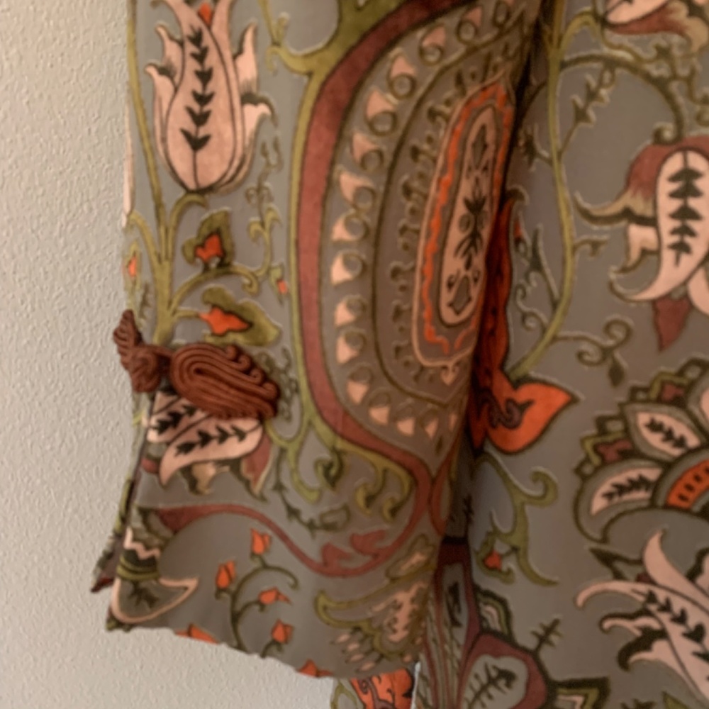 Long silk jacket - Picture 5 of 7